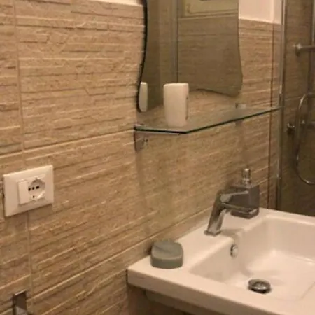 Via Cairoli Apartment *